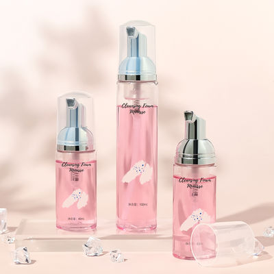 Garrafa de bomba de espuma de plástico branco para produtos de cuidados com a pele e shampoo com tampa para embalagem